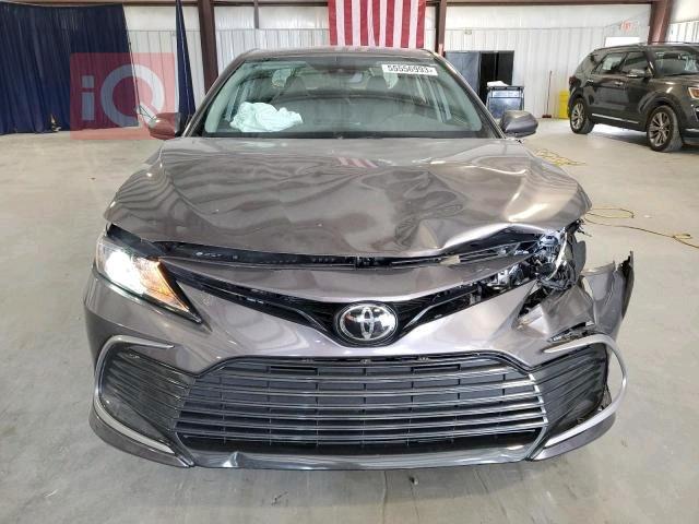 تۆیۆتا کامری